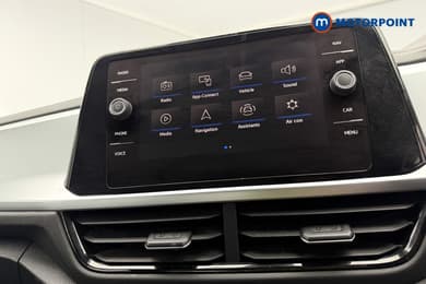 Volkswagen T-Roc Life Manual Petrol SUV - Stock Number (1692787) - 36th supplementary image