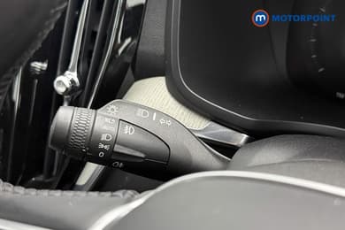 Volvo V60 Inscription Plus Automatic Petrol Estate - Stock Number (1674333) - 6th supplementary image