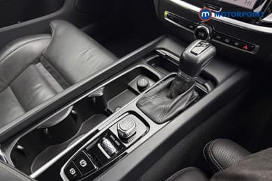 Volvo V60 Inscription Plus Automatic Petrol Estate - Stock Number (1674333) - 19th supplementary image