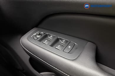 Volvo V60 Inscription Plus Automatic Petrol Estate - Stock Number (1674333) - 24th supplementary image