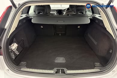 Volvo V60 Inscription Plus Automatic Petrol Estate - Stock Number (1674333) - 32nd supplementary image