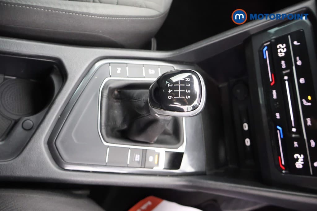 Volkswagen Tiguan Life Manual Petrol SUV - Stock Number (1681444) - 8th supplementary image