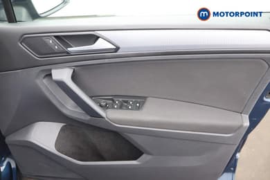 Volkswagen Tiguan Life Manual Petrol SUV - Stock Number (1681444) - 11th supplementary image