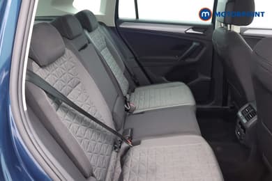 Volkswagen Tiguan Life Manual Petrol SUV - Stock Number (1681444) - 14th supplementary image