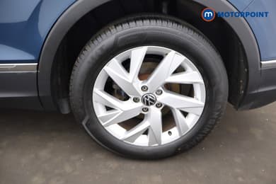 Volkswagen Tiguan Life Manual Petrol SUV - Stock Number (1681444) - 28th supplementary image
