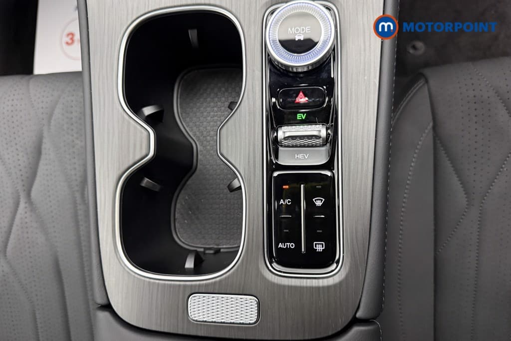 Chery Tiggo 8 Summit Automatic Petrol Plug-In Hybrid SUV - Stock Number (1682752) - 8th supplementary image