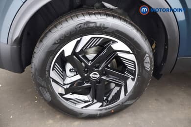 Nissan Qashqai N-Connecta Manual Petrol SUV - Stock Number (1683528) - 28th supplementary image