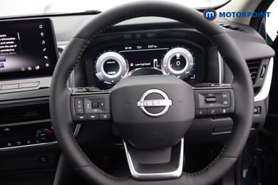 Nissan Qashqai N-Connecta Manual Petrol SUV - Stock Number (1683528) - 1st supplementary image