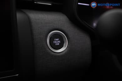 Renault Clio Evolution Manual Petrol Hatchback - Stock Number (1685648) - 8th supplementary image
