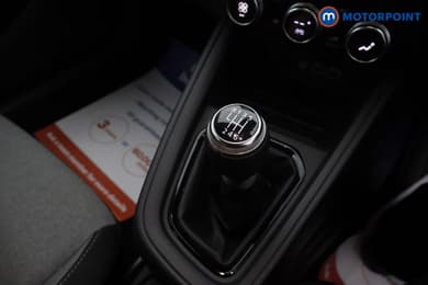 Renault Clio Evolution Manual Petrol Hatchback - Stock Number (1685648) - 11th supplementary image