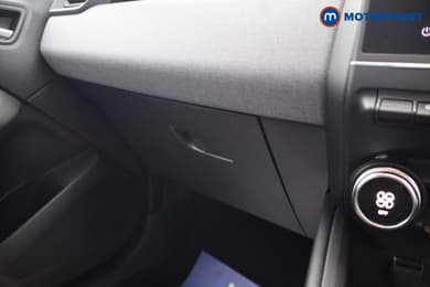 Renault Clio Evolution Manual Petrol Hatchback - Stock Number (1685648) - 14th supplementary image