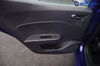 Renault Clio Evolution Manual Petrol Hatchback - Stock Number (1685648) - 27th supplementary image