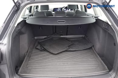 Volkswagen Golf Life Automatic Diesel Estate - Stock Number (1689240) - 22nd supplementary image
