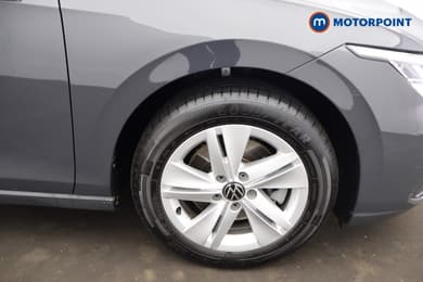 Volkswagen Golf Life Automatic Diesel Estate - Stock Number (1689240) - 26th supplementary image