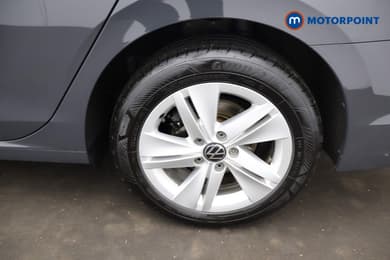 Volkswagen Golf Life Automatic Diesel Estate - Stock Number (1689240) - 32nd supplementary image