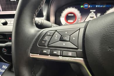Nissan Juke N-Connecta Manual Petrol SUV - Stock Number (1687223) - 8th supplementary image
