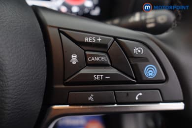 Nissan Juke Tekna Automatic Petrol-Electric Hybrid SUV - Stock Number (1687978) - 4th supplementary image