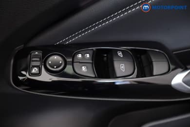 Nissan Juke Tekna Automatic Petrol-Electric Hybrid SUV - Stock Number (1687978) - 22nd supplementary image