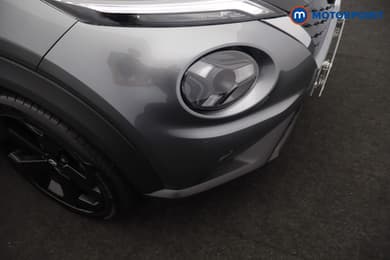 Nissan Juke Tekna Automatic Petrol-Electric Hybrid SUV - Stock Number (1687978) - 36th supplementary image