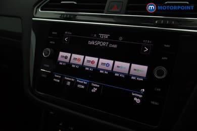 Volkswagen Tiguan R-Line Automatic Petrol SUV - Stock Number (1690116) - 17th supplementary image
