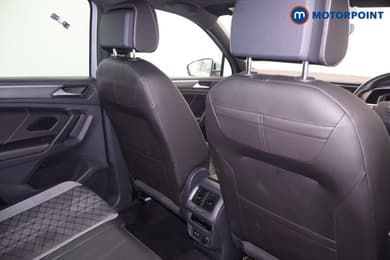 Volkswagen Tiguan R-Line Automatic Petrol SUV - Stock Number (1690116) - 23rd supplementary image