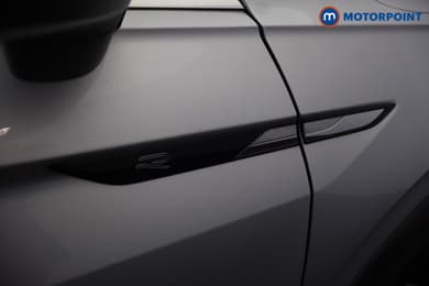 Volkswagen Tiguan R-Line Automatic Petrol SUV - Stock Number (1690116) - 35th supplementary image