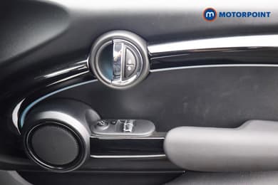 Mini Hatchback Cooper S Level 1 Automatic Electric Hatchback - Stock Number (1692106) - 12th supplementary image