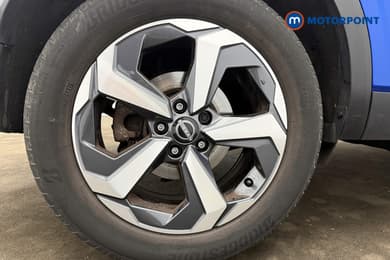 Nissan Qashqai N-Connecta Manual Petrol SUV - Stock Number (1692240) - 11th supplementary image