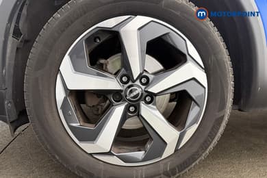 Nissan Qashqai N-Connecta Manual Petrol SUV - Stock Number (1692240) - 13th supplementary image