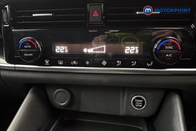Nissan Qashqai N-Connecta Manual Petrol SUV - Stock Number (1692240) - 17th supplementary image
