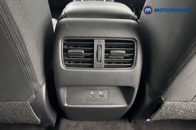 Nissan Qashqai N-Connecta Manual Petrol SUV - Stock Number (1692240) - 22nd supplementary image