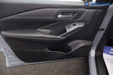Nissan Qashqai N-Connecta Automatic Petrol-Electric Hybrid SUV - Stock Number (1692518) - 32nd supplementary image