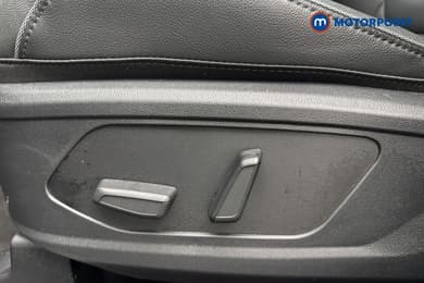 Hyundai Tucson Ultimate Manual Petrol SUV - Stock Number (1692814) - 19th supplementary image