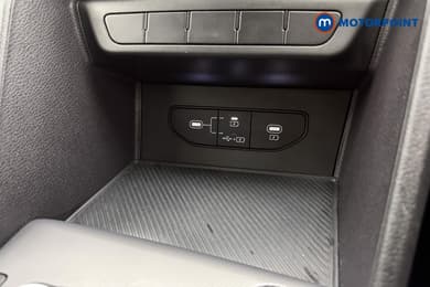 KIA Sportage Pure Manual Petrol SUV - Stock Number (1693211) - 16th supplementary image