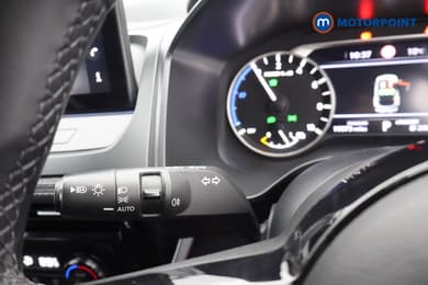 Nissan Qashqai Acenta Premium Automatic Petrol-Electric Hybrid SUV - Stock Number (1672661) - 5th supplementary image