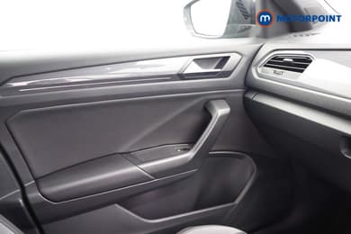 Volkswagen T-Roc R-Line Automatic Diesel SUV - Stock Number (1683105) - 11th supplementary image