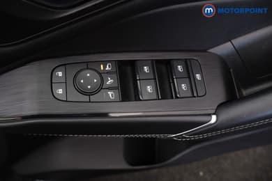 Nissan Qashqai N-Connecta Manual Petrol SUV - Stock Number (1692749) - 21st supplementary image