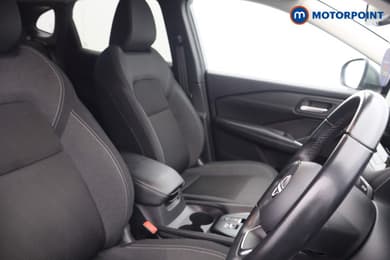 Nissan Qashqai N-Connecta Manual Petrol SUV - Stock Number (1692749) - 23rd supplementary image