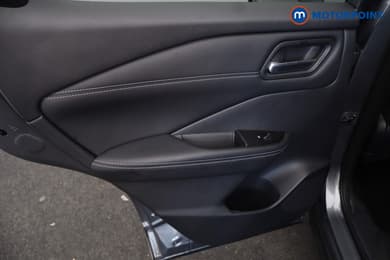 Nissan Qashqai N-Connecta Manual Petrol SUV - Stock Number (1692749) - 27th supplementary image