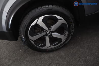 Nissan Qashqai N-Connecta Manual Petrol SUV - Stock Number (1692749) - 34th supplementary image