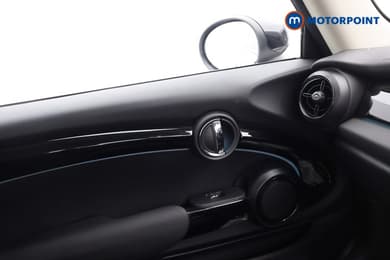 Mini Hatchback Cooper S Level 1 Automatic Electric Hatchback - Stock Number (1692902) - 11th supplementary image