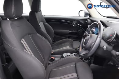 Mini Hatchback Cooper S Level 1 Automatic Electric Hatchback - Stock Number (1692902) - 15th supplementary image