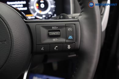 Nissan Qashqai Tekna Automatic Petrol SUV - Stock Number (1687973) - 4th supplementary image