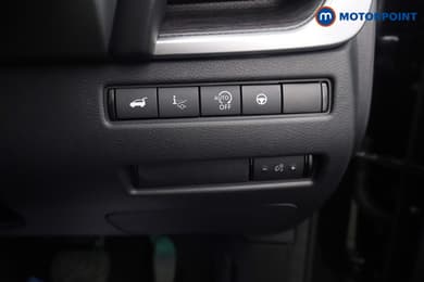 Nissan Qashqai Tekna Automatic Petrol SUV - Stock Number (1687973) - 5th supplementary image