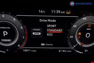 Nissan Qashqai Tekna Automatic Petrol SUV - Stock Number (1687973) - 18th supplementary image