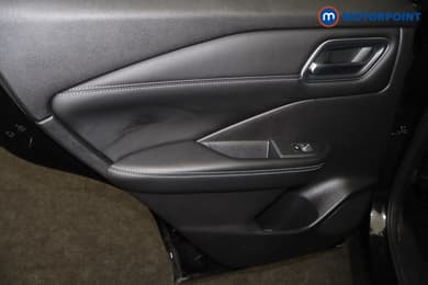 Nissan Qashqai Tekna Automatic Petrol SUV - Stock Number (1687973) - 30th supplementary image